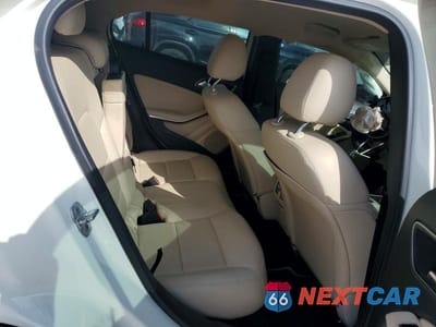 Zdjęcie 11 z 13 samochodu: 2015 MERCEDES-BENZ GLA 250 4MATIC VIN:WDCTG4GB6FJ039938 - miniatura