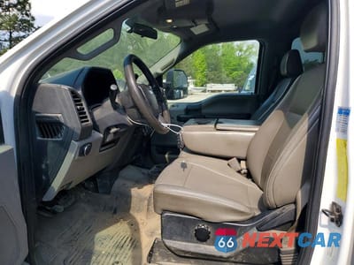 Zdjęcie 7 z 12 samochodu: 2019 FORD F350 SUPER DUTY VIN:1FD8W3F64KEC55850 - miniatura