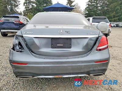 Zdjęcie 6 z 11 samochodu: 2018 MERCEDES-BENZ E 300 4MATIC VIN:WDDZF4KB2JA371898 - miniatura
