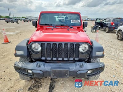 Piąte zdjęcie samochodu w środku: 2021 JEEP WRANGLER UNLIMITED SPORT VIN:1C4HJXDN7MW815720 - miniatura