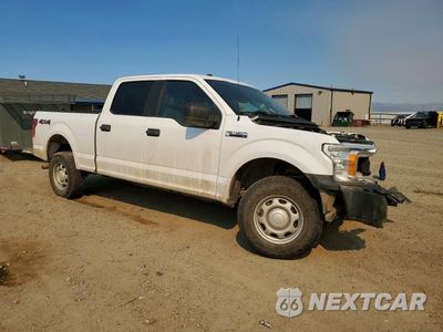 Czwarte zdjęcie samochodu z boku: 2018 FORD F150 SUPERCREW VIN:1FTFW1E57JKF63829 - miniatura