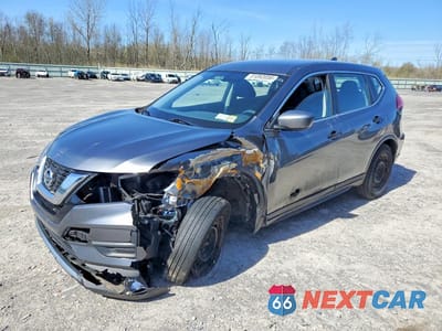 2017 NISSAN ROGUE S KNMAT2MV1HP527920 - główne zdjęcie licytacji z USA - miniatura