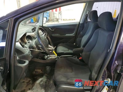 Zdjęcie 7 z 13 samochodu: 2010 HONDA FIT SPORT VIN:JHMGE8H47AC029385 - miniatura