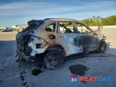 Trzecie zdjęcie samochodu z tyłu: 2017 PORSCHE CAYENNE VIN:WP1AA2A23HKA92149 - miniatura
