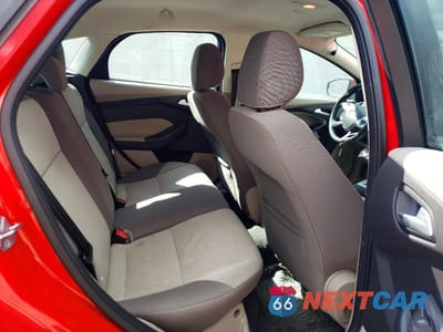 Zdjęcie 10 z 12 samochodu: 2014 FORD FOCUS SE VIN:1FADP3K23EL284264 - miniatura