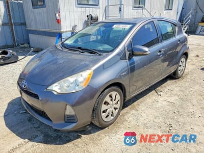 2012 TOYOTA PRIUS C THREE JTDKDTB32C1516168 - główne zdjęcie licytacji z USA - miniatura