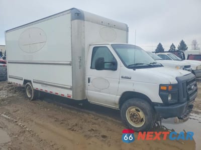 Czwarte zdjęcie samochodu z boku: 2017 FORD E350 BOX TRUCK VIN:1FDWE3FS9HDC40847 - miniatura