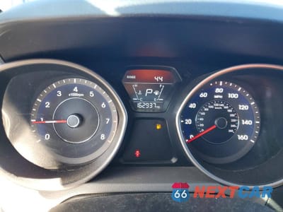 Zdjęcie 9 z 13 samochodu: 2014 HYUNDAI ELANTRA SE VIN:5NPDH4AE3EH511949 - miniatura