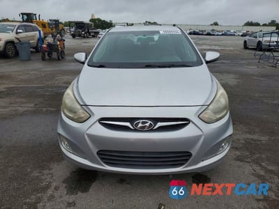 Piąte zdjęcie samochodu w środku: 2012 HYUNDAI ACCENT GLS VIN:KMHCU4AE9CU115045 - miniatura