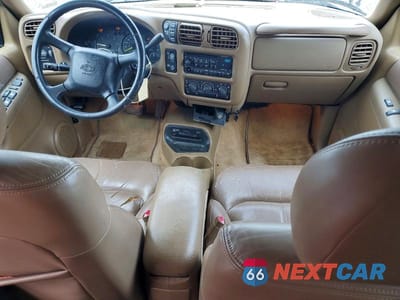 Zdjęcie 8 z 12 samochodu: 2000 CHEVROLET BLAZER VIN:1GNDT13W2Y2399225 - miniatura