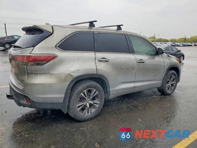Trzecie zdjęcie samochodu z tyłu: 2016 TOYOTA HIGHLANDER XLE VIN:5TDJKRFH6GS252617 - miniatura