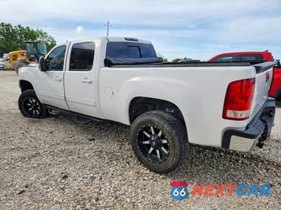 Drugie zdjęcie samochodu z przodu: 2008 GMC SIERRA K2500 HEAVY DUTY VIN:1GTHK23608F176094 - miniatura