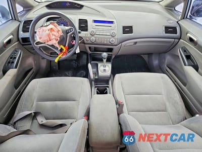 Zdjęcie 8 z 12 samochodu: 2010 HONDA CIVIC LX VIN:2HGFA1F52AH513376 - miniatura