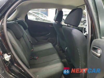 Zdjęcie 10 z 12 samochodu: 2013 MAZDA MAZDA2 VIN:JM1DE1KZ8D0165787 - miniatura