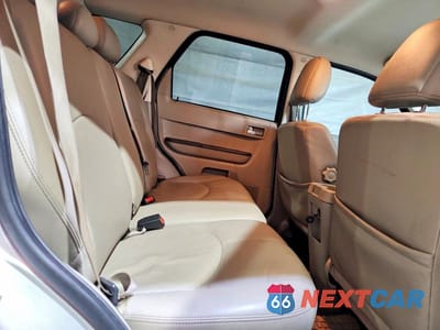 Zdjęcie 11 z 12 samochodu: 2008 MERCURY MARINER HEV VIN:4M2CU29H88KJ48204 - miniatura