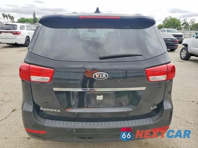 Zdjęcie 6 z 12 samochodu: 2017 KIA SEDONA LX VIN:KNDMB5C12H6326095 - miniatura