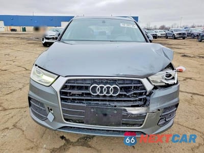 Piąte zdjęcie samochodu w środku: 2017 AUDI Q3 PREMIUM VIN:WA1ECCFS9HR006971 - miniatura