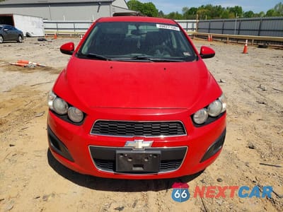 Piąte zdjęcie samochodu w środku: 2014 CHEVROLET SONIC LT VIN:1G1JC5SH2E4232216 - miniatura
