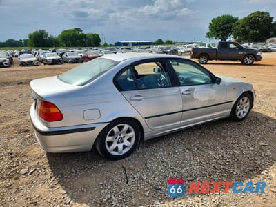 Trzecie zdjęcie samochodu z tyłu: 2002 BMW 325 I VIN:WBAEV33482KL76070 - miniatura