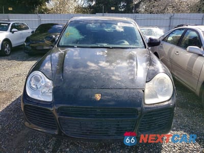 Piąte zdjęcie samochodu w środku: 2005 PORSCHE CAYENNE TURBO VIN:WP1AC29P05LA90438 - miniatura