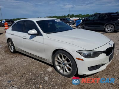 Czwarte zdjęcie samochodu z boku: 2015 BMW 320 I VIN:WBA3B1C5XFK139812 - miniatura
