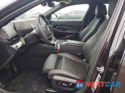 Zdjęcie 7 z 12 samochodu: 2024 BMW 530 XI VIN:WBA53FJ04RCS47691 - miniatura