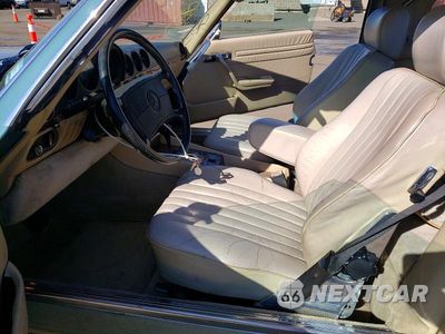 Zdjęcie 7 z 12 samochodu: 1987 MERCEDES-BENZ 560 SL VIN:WDBBA48D9HA064479 - miniatura