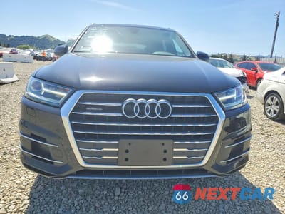 Piąte zdjęcie samochodu w środku: 2019 AUDI Q7 PREMIUM VIN:WA1AHAF76KD036160 - miniatura