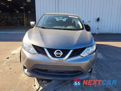 Piąte zdjęcie samochodu w środku: 2017 NISSAN ROGUE SPORT S VIN:JN1BJ1CP5HW033074 - miniatura