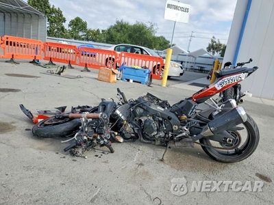 Trzecie zdjęcie samochodu z tyłu: 2007 SUZUKI GSX-R1000 VIN:JS1GT77A972110499 - miniatura