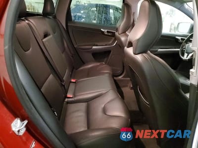 Zdjęcie 11 z 13 samochodu: 2017 VOLVO XC60 T5 DYNAMIC VIN:YV440MRRXH2015595 - miniatura