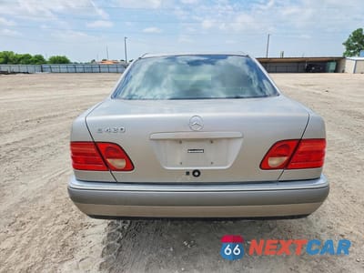 Zdjęcie 6 z 12 samochodu: 1997 MERCEDES-BENZ E 420 VIN:WDBJF72F8VA316324 - miniatura