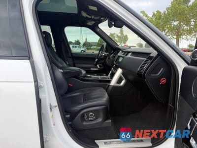 Piąte zdjęcie samochodu w środku: 2017 LAND ROVER RANGE ROVER SUPERCHARGED VIN:SALGS5FE1HA328485 - miniatura