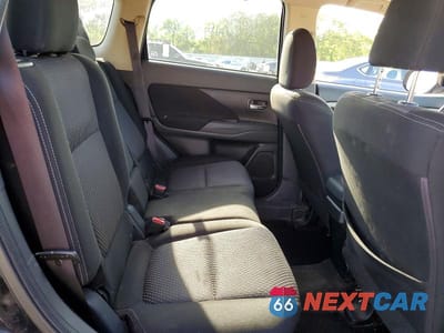 Zdjęcie 11 z 13 samochodu: 2016 MITSUBISHI OUTLANDER ES VIN:JA4AD2A36GZ045490 - miniatura