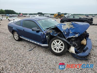 Czwarte zdjęcie samochodu z boku: 2006 FORD MUSTANG VIN:1ZVFT80N665140557 - miniatura