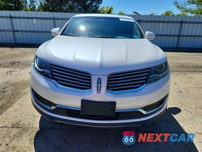 Piąte zdjęcie samochodu w środku: 2018 LINCOLN MKX PREMIERE VIN:2LMPJ8JR4JBL21434 - miniatura