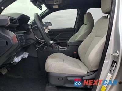 Zdjęcie 7 z 13 samochodu: 2025 TOYOTA 4RUNNER SR5 VIN:JTEVA5AR9S5006975 - miniatura