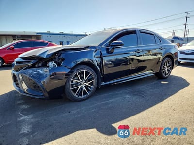 2022 TOYOTA CAMRY SE 4T1G11AK0NU674713 - główne zdjęcie licytacji z USA - miniatura
