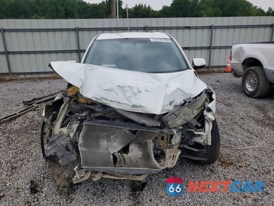 Piąte zdjęcie samochodu w środku: 2017 HONDA HR-V LX VIN:3CZRU5H36HM724589 - miniatura