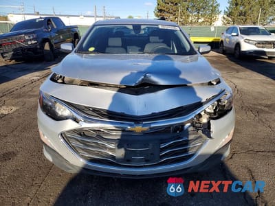 Piąte zdjęcie samochodu w środku: 2019 CHEVROLET MALIBU LT VIN:1G1ZD5ST4KF178101 - miniatura