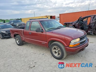 Czwarte zdjęcie samochodu z boku: 1998 CHEVROLET S TRUCK S10 VIN:1GCCS19X8WK109607 - miniatura