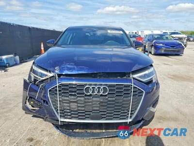 Piąte zdjęcie samochodu w środku: 2024 AUDI A3 PREMIUM VIN:WAUAUDGY3RA091457 - miniatura
