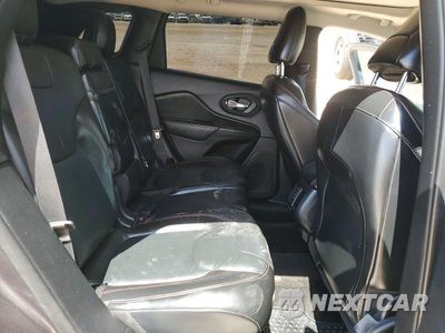 Zdjęcie 10 z 13 samochodu: 2016 JEEP CHEROKEE TRAILHAWK VIN:1C4PJMBS1GW130782 - miniatura