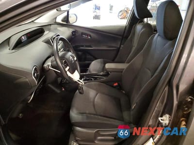 Zdjęcie 7 z 13 samochodu: 2017 TOYOTA PRIUS THREE VIN:JTDKARFU4H3046655 - miniatura