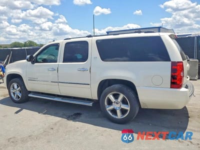 Trzecie zdjęcie samochodu z tyłu: 2014 CHEV SUBURBAN K1500 LTZ VIN:1GNSKKE73ER148710 - miniatura