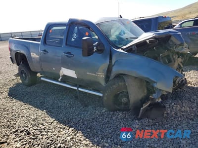 Czwarte zdjęcie samochodu z boku: 2007 GMC SIERRA K2500 HEAVY DUTY VIN:1GTHK23677F509664 - miniatura
