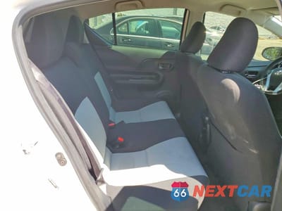 Zdjęcie 10 z 12 samochodu: 2016 TOYOTA PRIUS C TWO VIN:JTDKDTB33G1117324 - miniatura