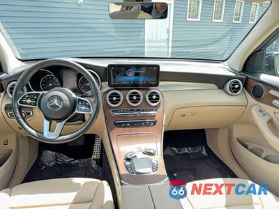 Zdjęcie 9 z 10 samochodu: 2021 MERCEDES-BENZ GLC 300 4MATIC VIN:W1N0G8EB9MV311190 - miniatura