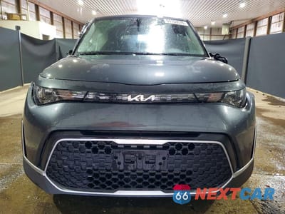 Piąte zdjęcie samochodu w środku: 2024 KIA SOUL VIN:KNDJ23AU0R7914738 - miniatura