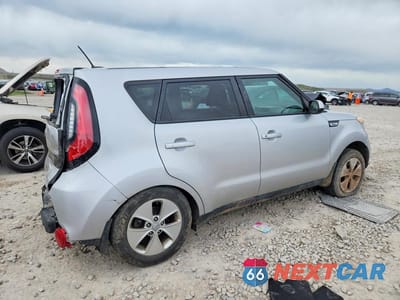 Trzecie zdjęcie samochodu z tyłu: 2016 KIA SOUL BASE VIN:KNDJN2A28G7829854 - miniatura
